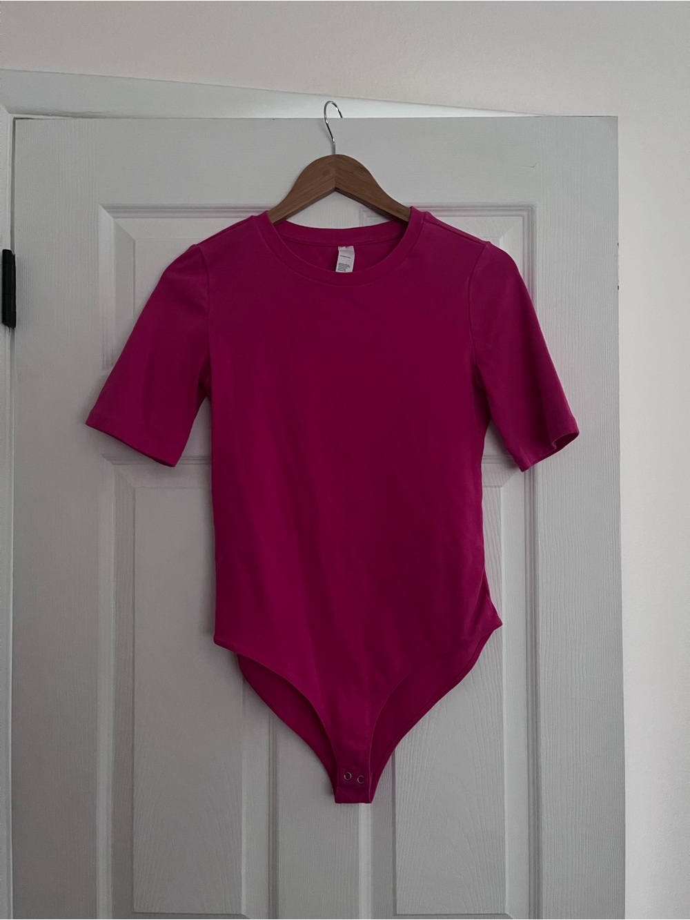 No Brand • Short Sleeve Bodysuit in Magenta